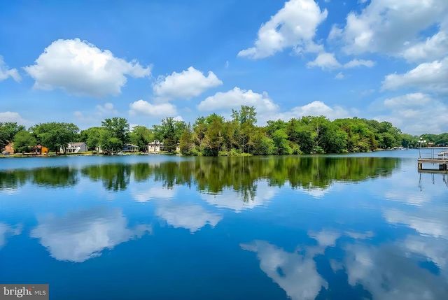 2005 LAKEVIEW PKWY, Locust Grove, VA 22508