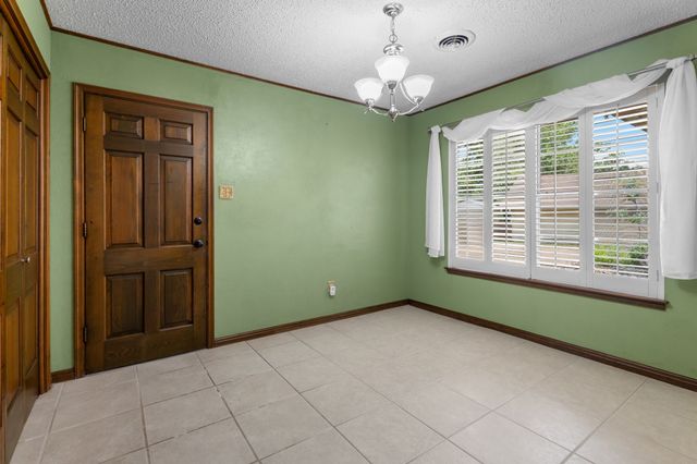 4907 Lake Englewood Drive, Waco, TX 76710