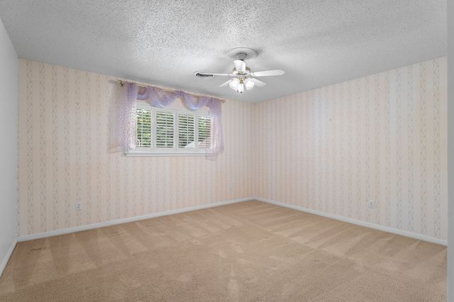 4907 Lake Englewood Drive, Waco, TX 76710