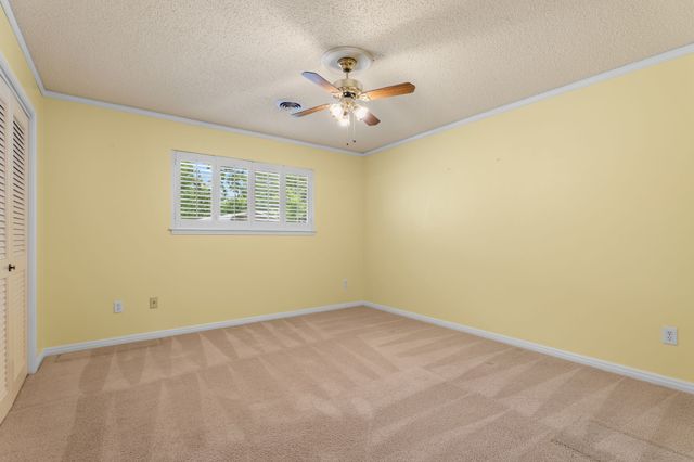 4907 Lake Englewood Drive, Waco, TX 76710