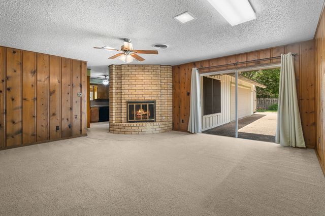 4907 Lake Englewood Drive, Waco, TX 76710