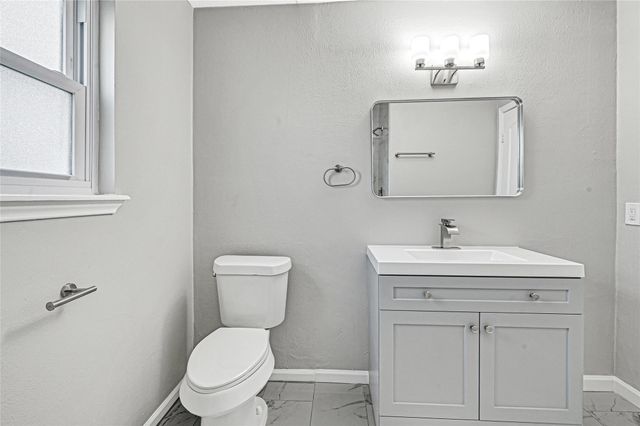 7410 Woodoak Drive, Houston, TX 77040