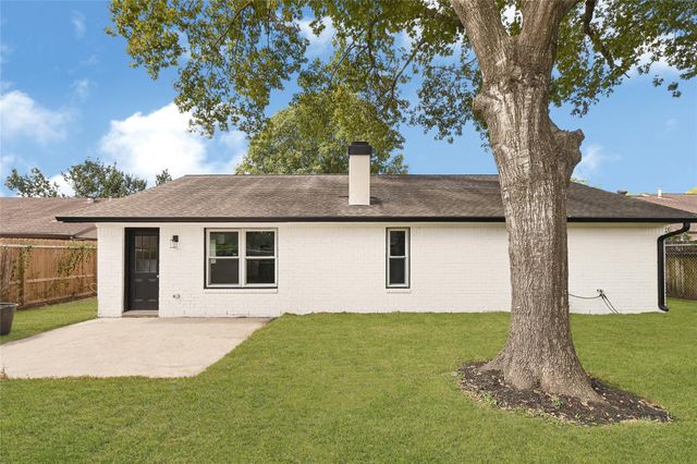 7410 Woodoak Drive, Houston, TX 77040