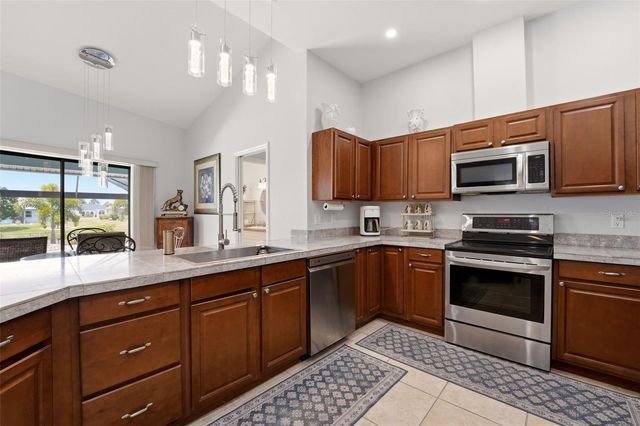 256 MARK TWAIN LANE, Rotonda West, FL 33947