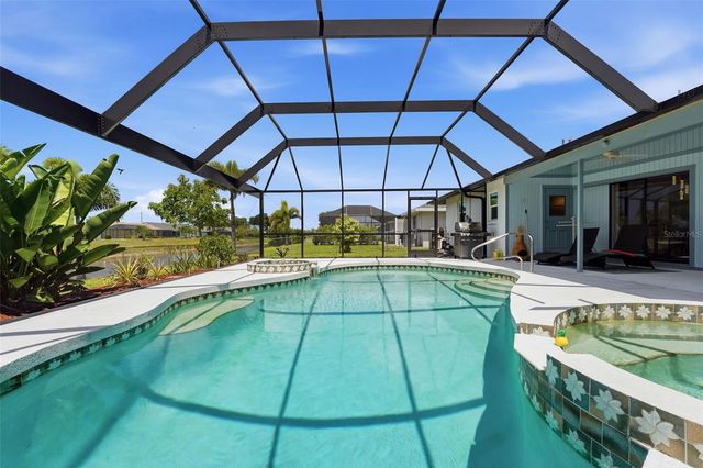 256 MARK TWAIN LANE, Rotonda West, FL 33947