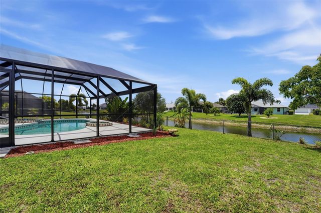 256 MARK TWAIN LANE, Rotonda West, FL 33947