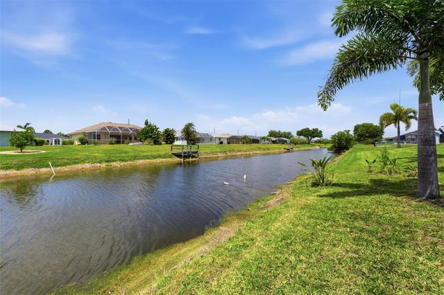 256 MARK TWAIN LANE, Rotonda West, FL 33947