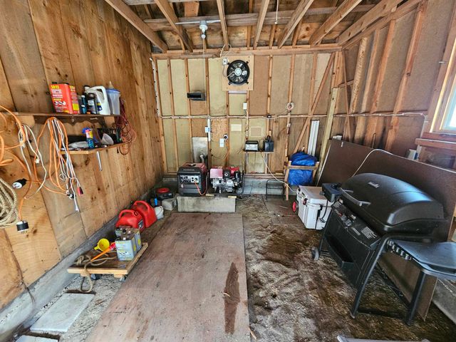 14 Halls Road, Albany, NH 03818