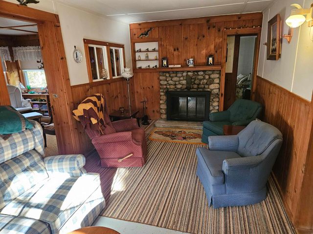14 Halls Road, Albany, NH 03818