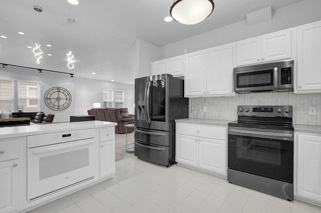 3755 Renwick Lane, 39, Columbus, OH 43230