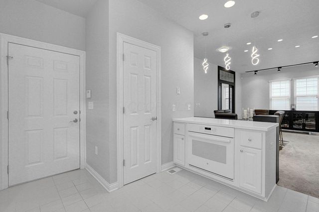 3755 Renwick Lane, 39, Columbus, OH 43230