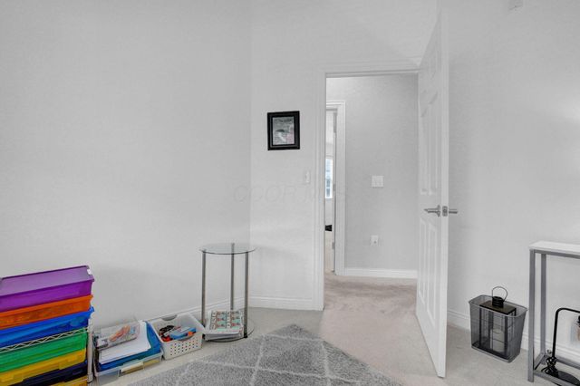 3755 Renwick Lane, 39, Columbus, OH 43230