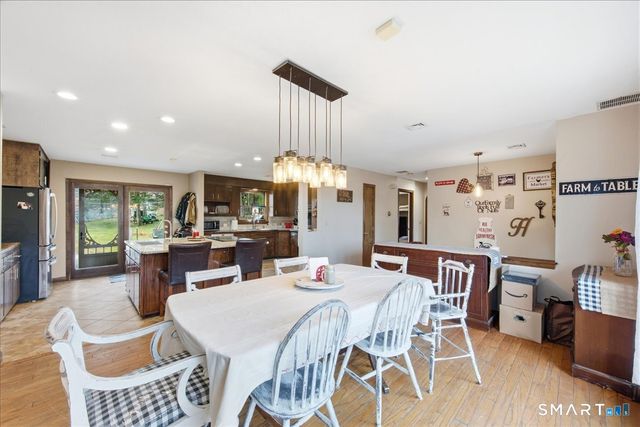 110 Butlertown Road, Waterford, CT 06385