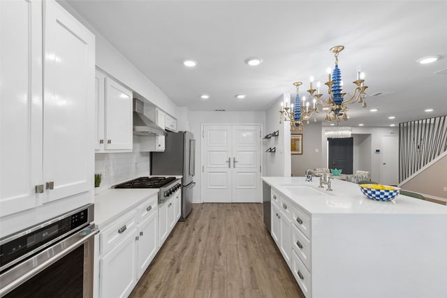 9605 Robin Song, Dallas, TX 75243