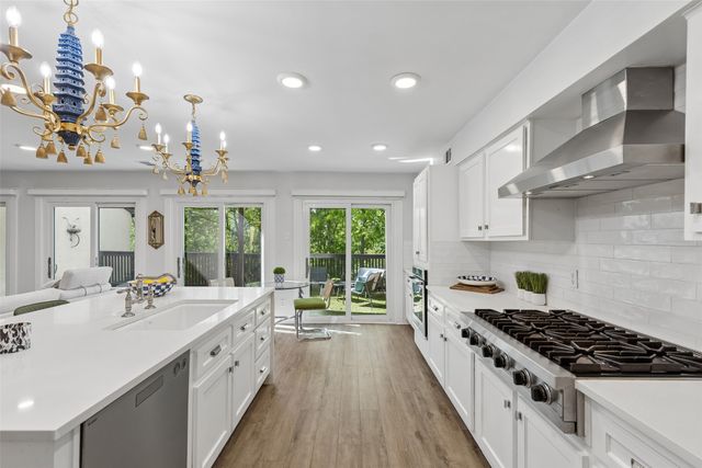 9605 Robin Song, Dallas, TX 75243