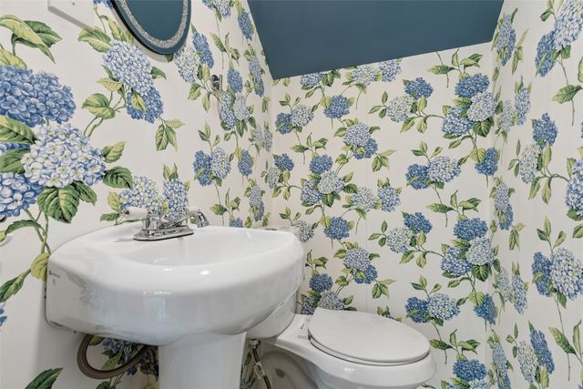 9605 Robin Song, Dallas, TX 75243