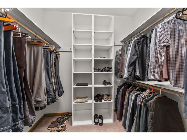 371 Nw RACHEL LYNN Way, Roseburg, OR 97471