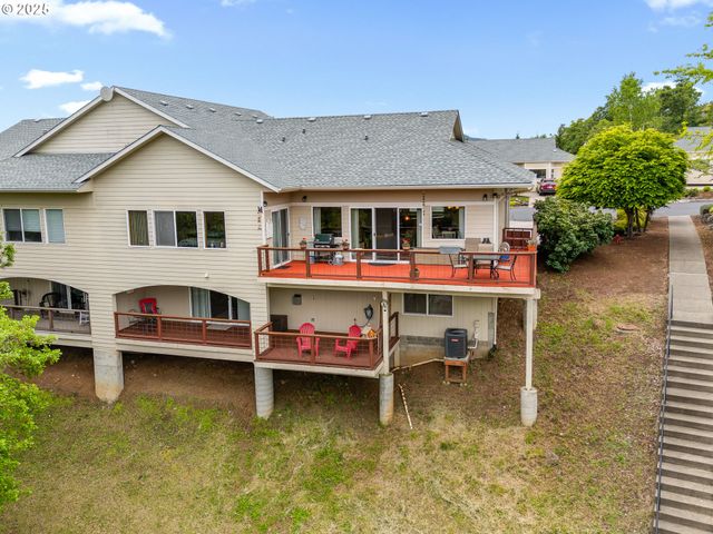 371 Nw RACHEL LYNN Way, Roseburg, OR 97471