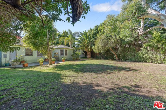 3031 S Bentley Avenue, Los Angeles, CA 90034