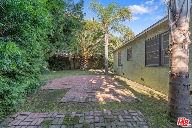 3031 S Bentley Avenue, Los Angeles, CA 90034
