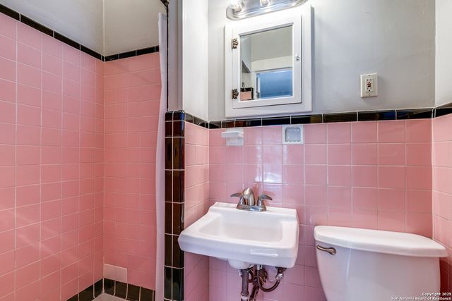 411 E HUISACHE AVE, San Antonio, TX 78212