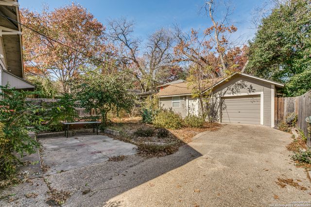 411 E HUISACHE AVE, San Antonio, TX 78212