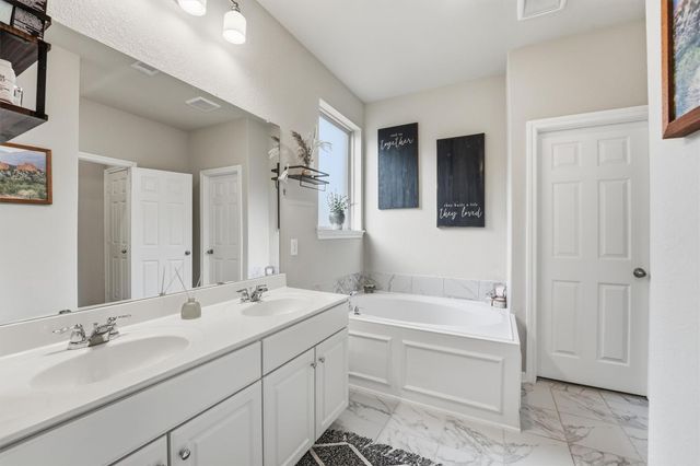 2130 Shellbark Way, La Marque, TX 77568