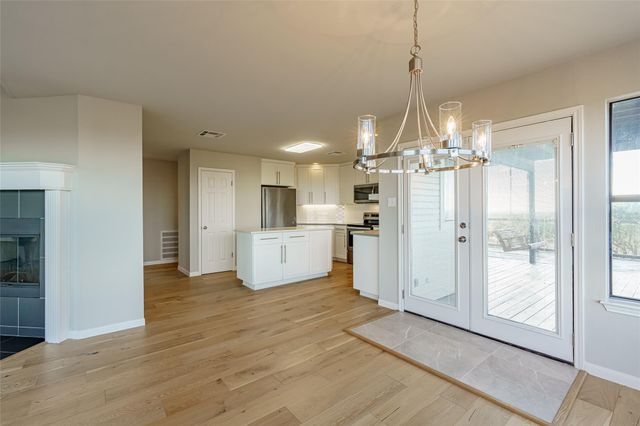 20811 Hamilton Pool RD, Dripping Springs, TX 78620