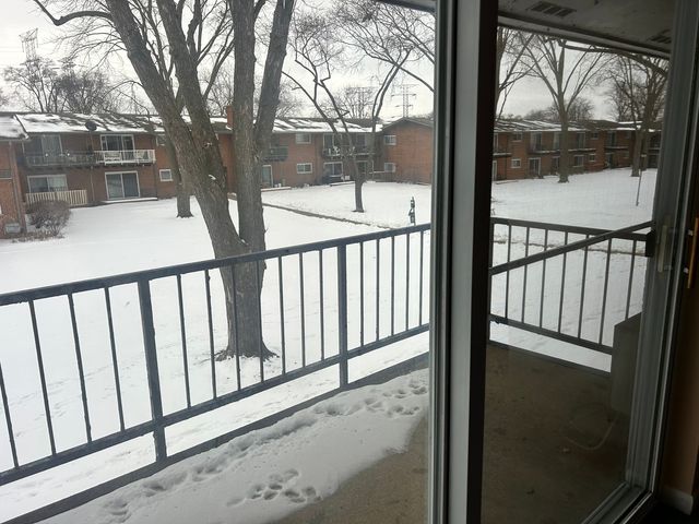 1845 White Chapel Drive 2A, Mount Prospect, IL 60056