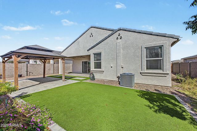 18363 W WHISPERING WIND Drive, Surprise, AZ 85387