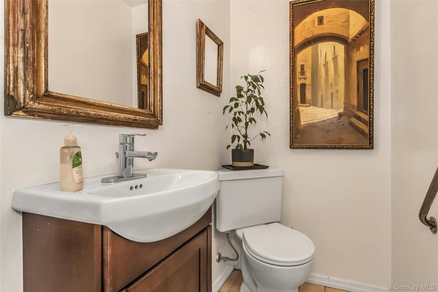 116 82nd Road, Kew Gardens, NY 11415