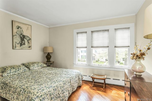 116 82nd Road, Kew Gardens, NY 11415