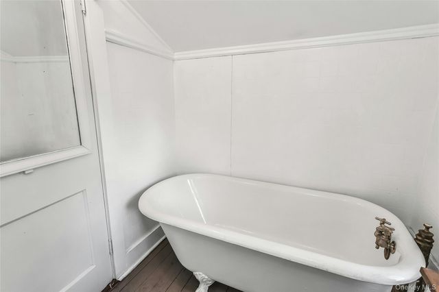 116 82nd Road, Kew Gardens, NY 11415