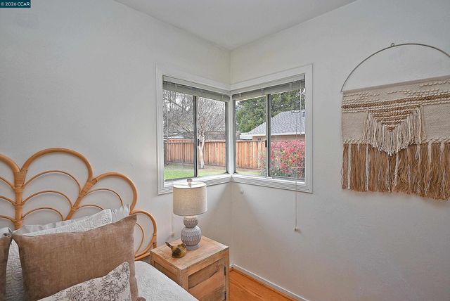 312 Gloria Dr, Pleasant Hill, CA 94523