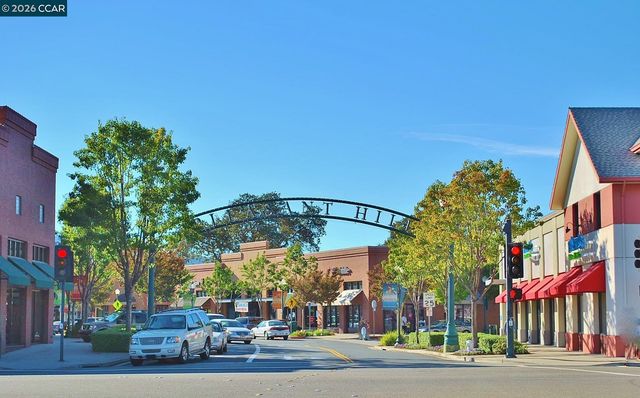 312 Gloria Dr, Pleasant Hill, CA 94523