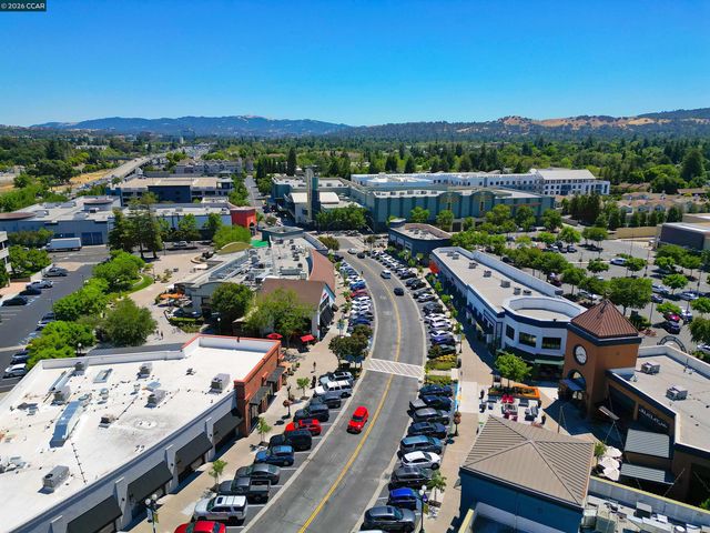 312 Gloria Dr, Pleasant Hill, CA 94523