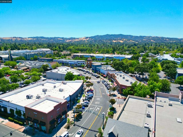 312 Gloria Dr, Pleasant Hill, CA 94523