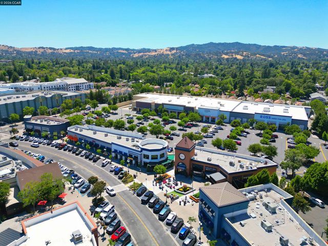 312 Gloria Dr, Pleasant Hill, CA 94523