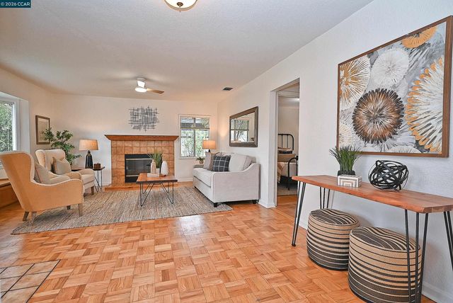 312 Gloria Dr, Pleasant Hill, CA 94523