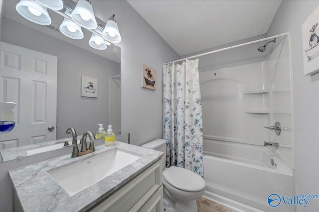 1027 Walker Lane, New Market, AL 35761