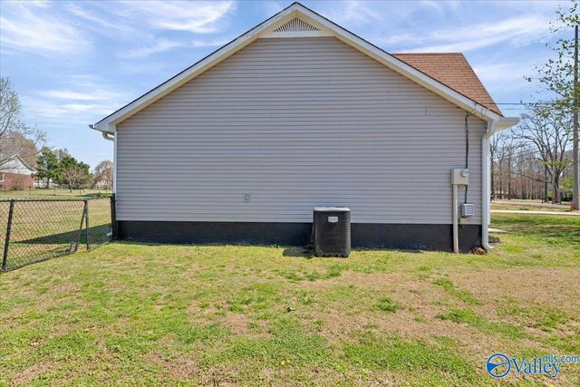 1027 Walker Lane, New Market, AL 35761