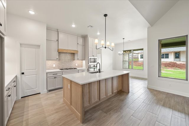 11716 NW 104 Street, Yukon, OK 73099