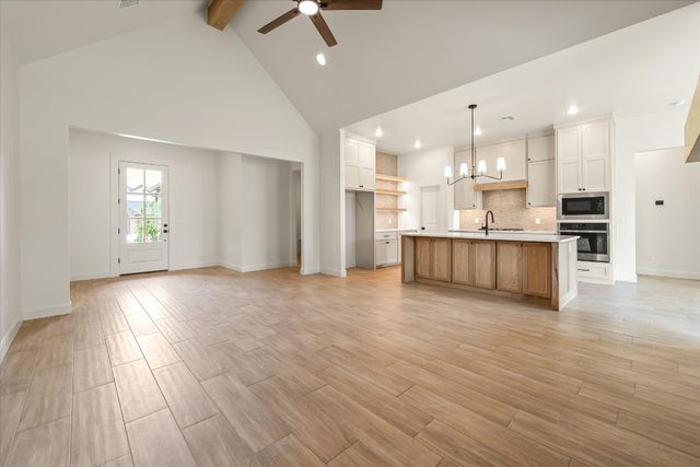 11716 NW 104 Street, Yukon, OK 73099