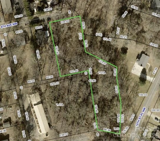 969 8th Avenue NW, Hickory, NC 28601