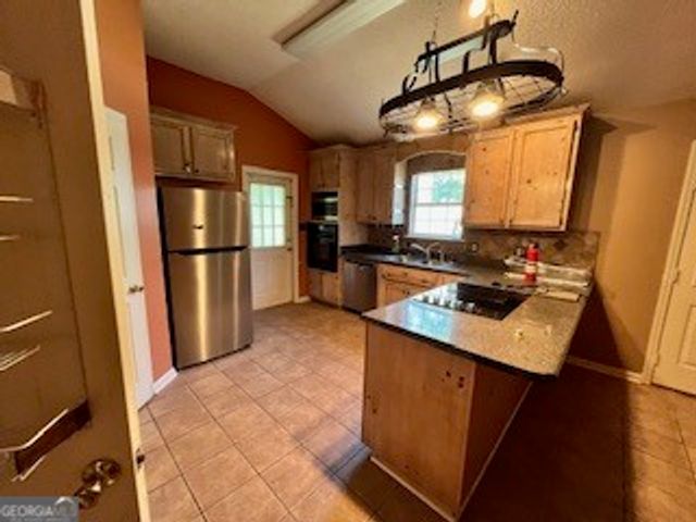 908 Pine Cone Circle, Valdosta, GA 31602