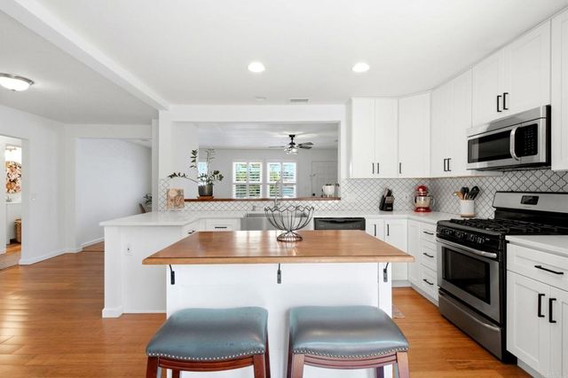 5134 Randlett Drive, La Mesa, CA 91942