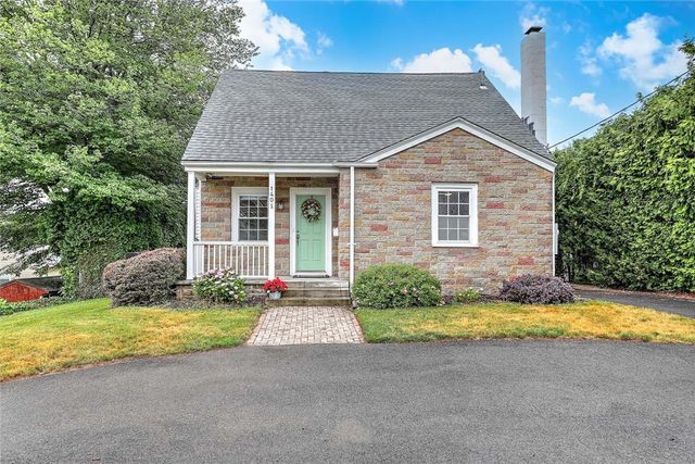 140 Lexington Avenue, North Providence, RI 02904