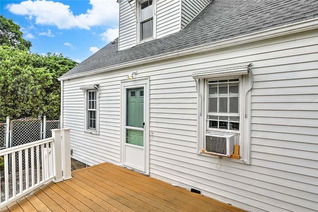 140 Lexington Avenue, North Providence, RI 02904