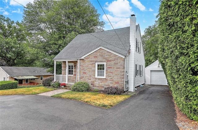 140 Lexington Avenue, North Providence, RI 02904
