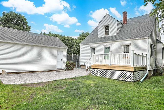 140 Lexington Avenue, North Providence, RI 02904